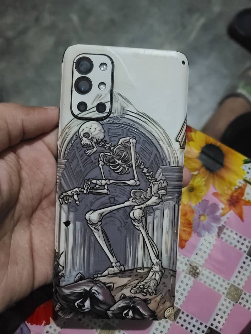 One Plus 9R 0
