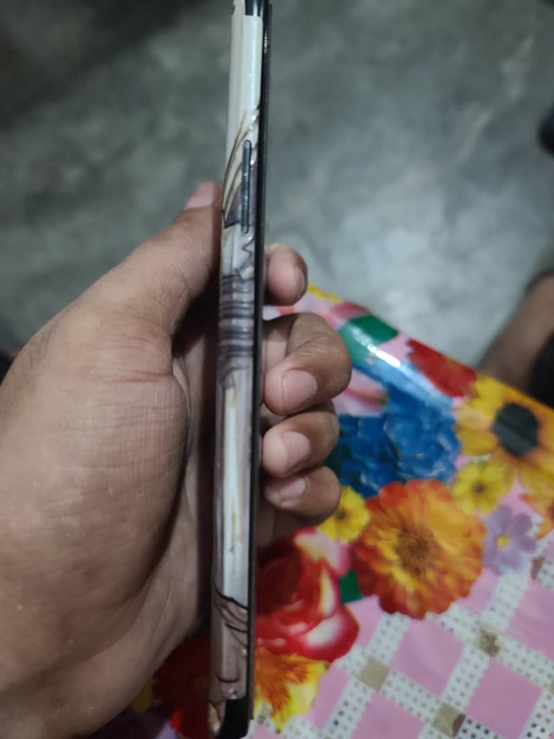 One Plus 9R 1