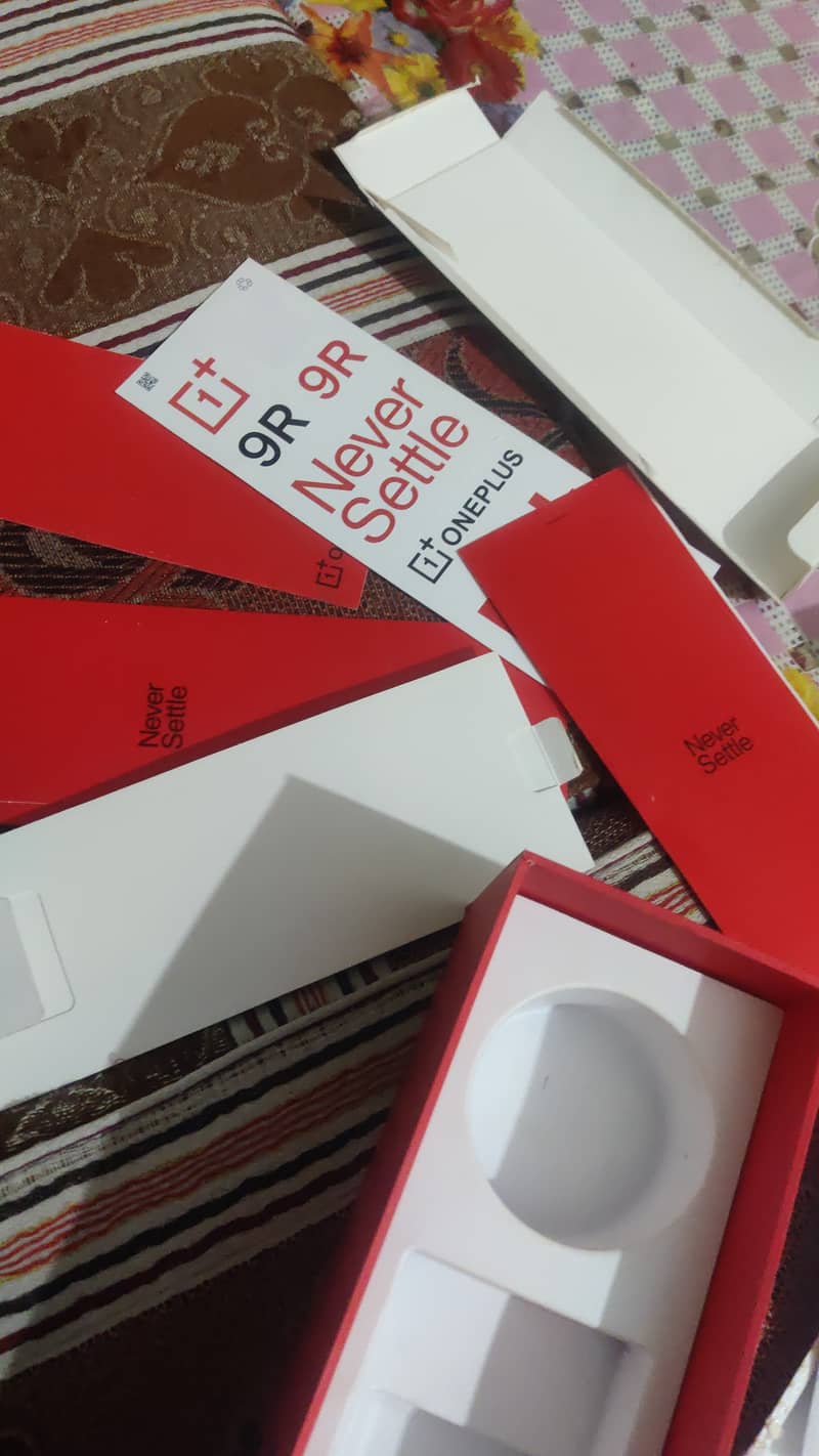 One Plus 9R 5