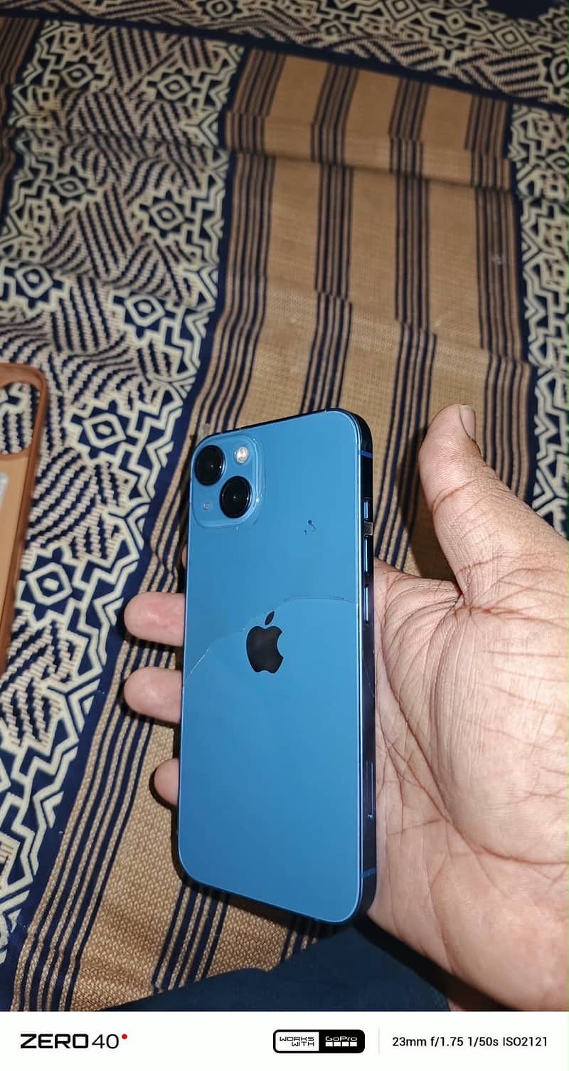 Apple iPhone 13 2