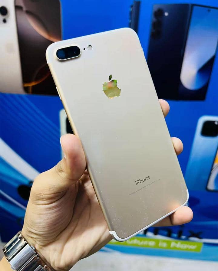 Apple iPhone 7 Plus 0