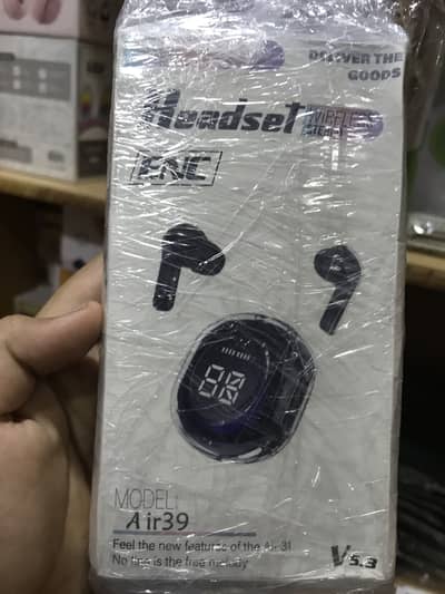 AIR 31  EARBUDS