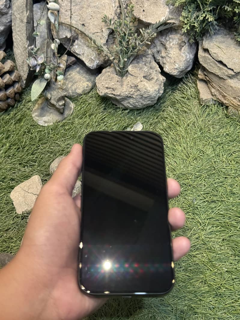 Apple iPhone 15 6