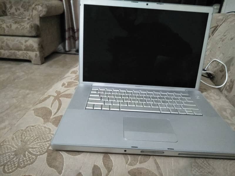 MacBook pro 1