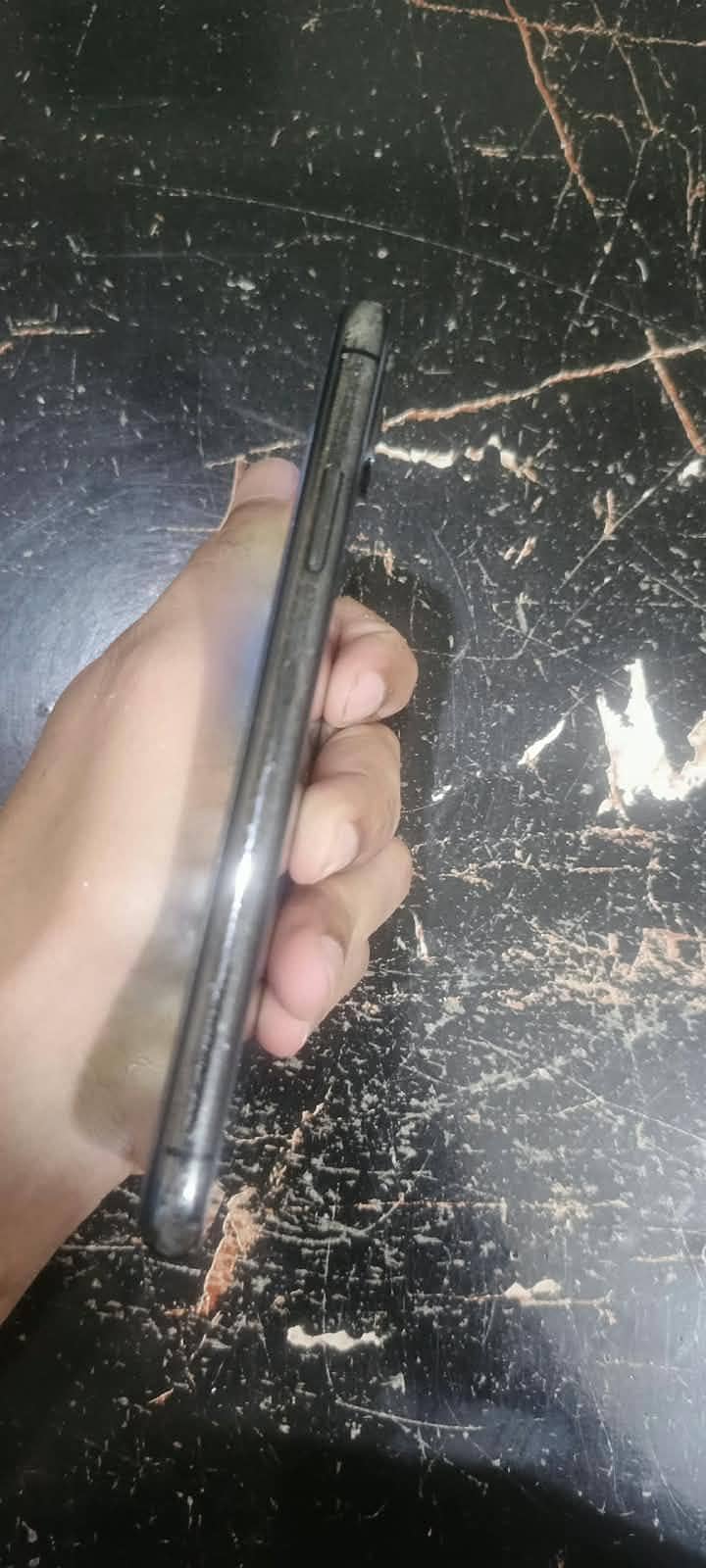 Apple iPhone X 3