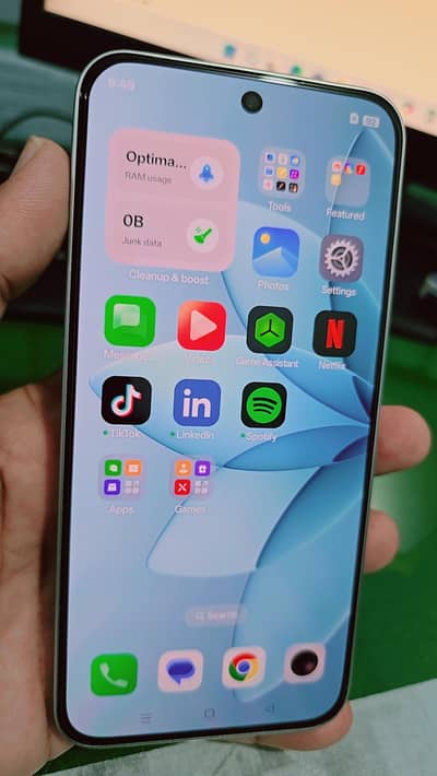 OPPO A6s Pro