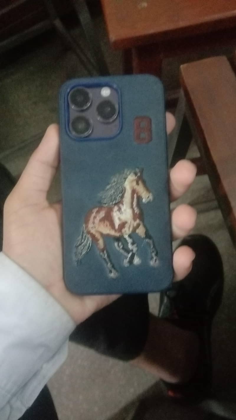 Apple iPhone 14 Pro 1