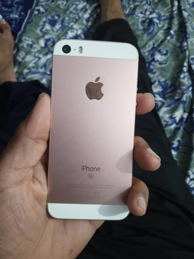 Apple iPhone SE 3