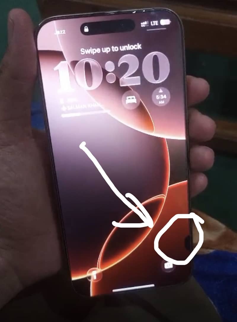 Apple iPhone 16 Pro Max 3