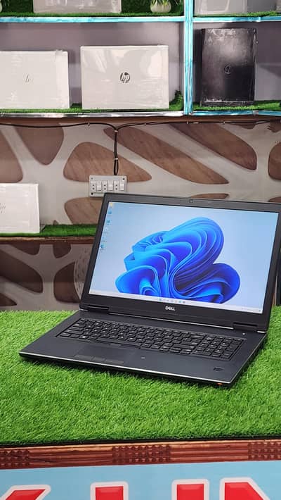 Dell precision 7730 core i7 8th gen H 16gb dedicated graphics card