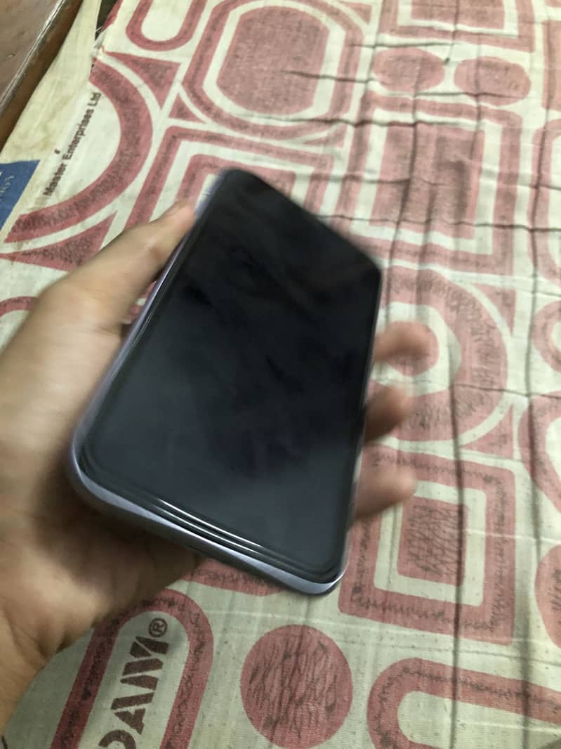 Apple iPhone 11 2