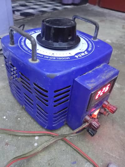 Voltage regulator 03212460413