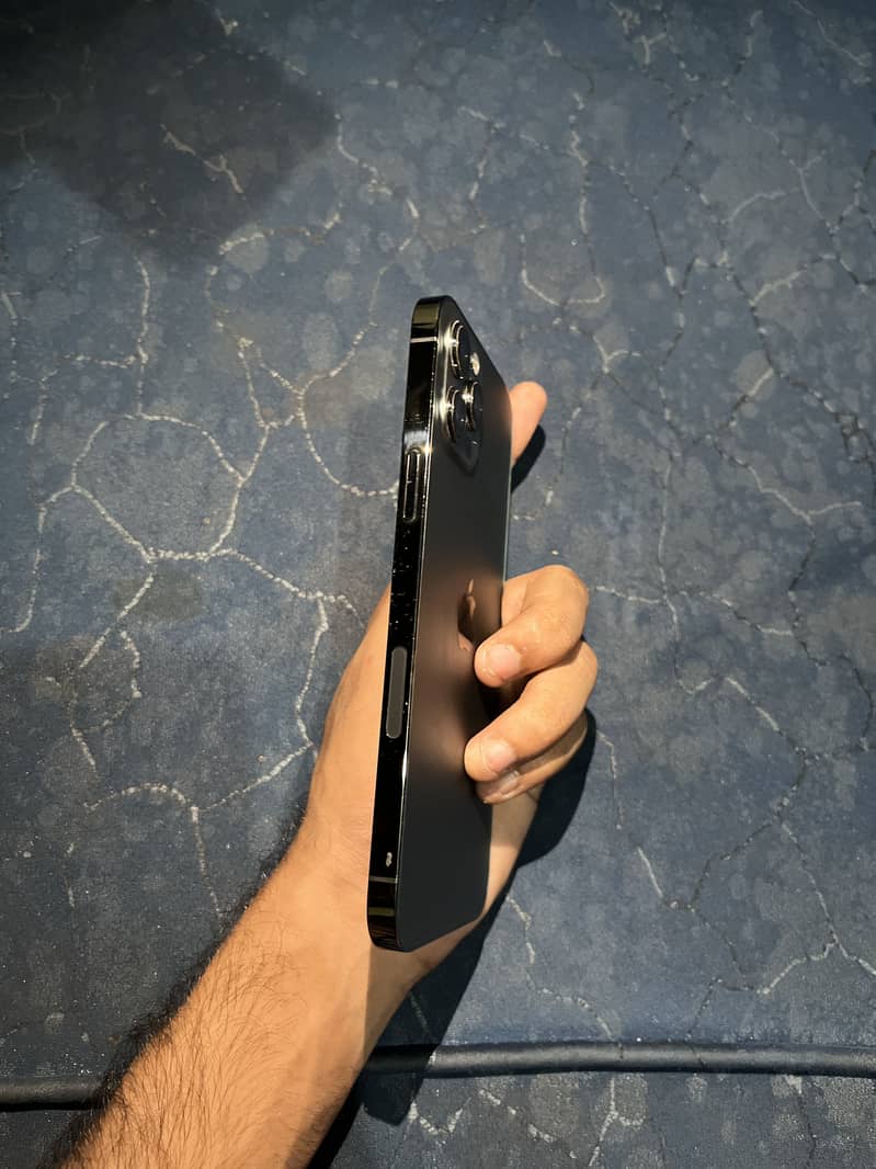 Apple iPhone 12 Pro Max 6
