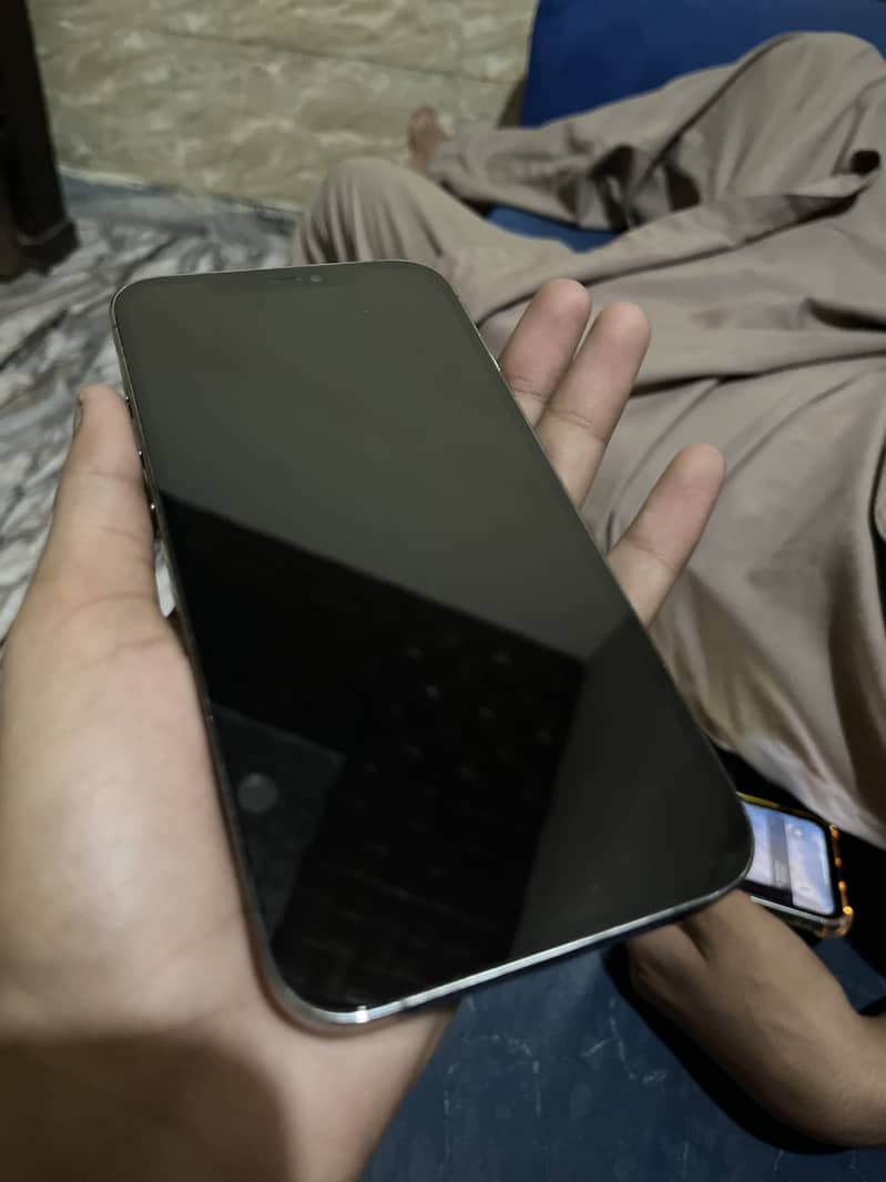 Apple iPhone 12 Pro Max 8