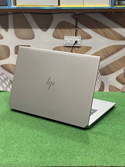 hp zbook studio g5 i7 8th gen 16gb ram 256gb ssd 4gb graphic card