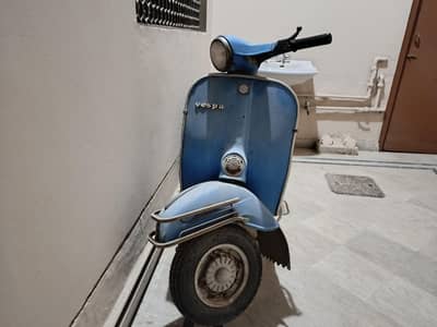 Vespa 150cc 1976 Model