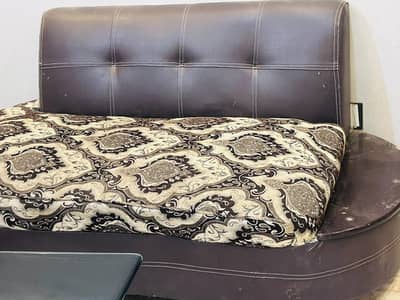 7 Seater sofa set with center table