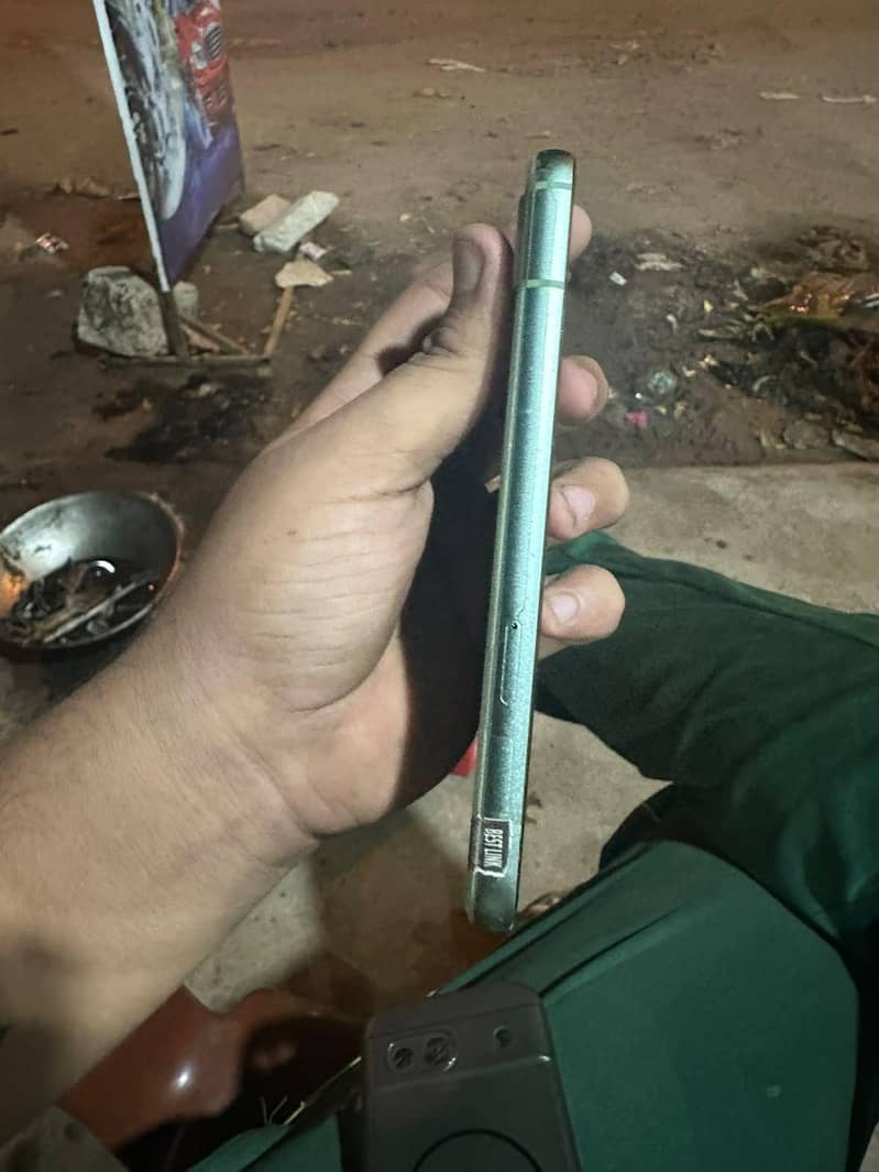 Google Pixel 8a 1