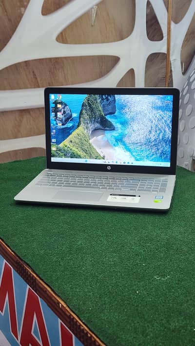 hp pavilion 15 core i7 8th gen 8gb ram 256gb ssd 4gb graphics card