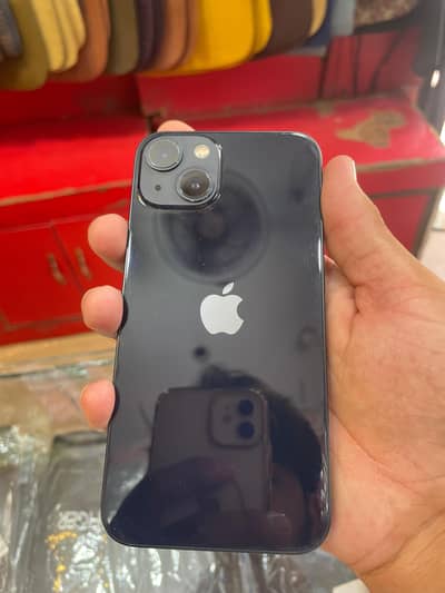 Apple iPhone 13