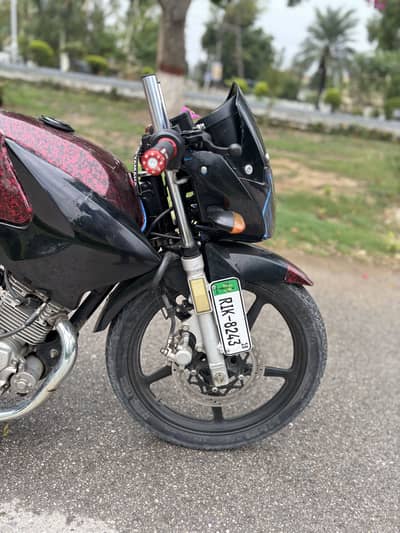 Yamaha YBR 2018 modified. Final 1 lakh 70hzar