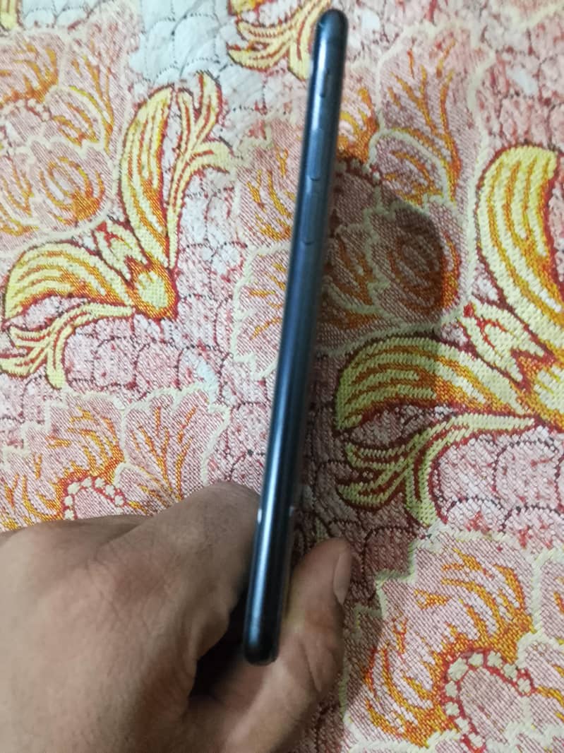 Apple iPhone SE 0