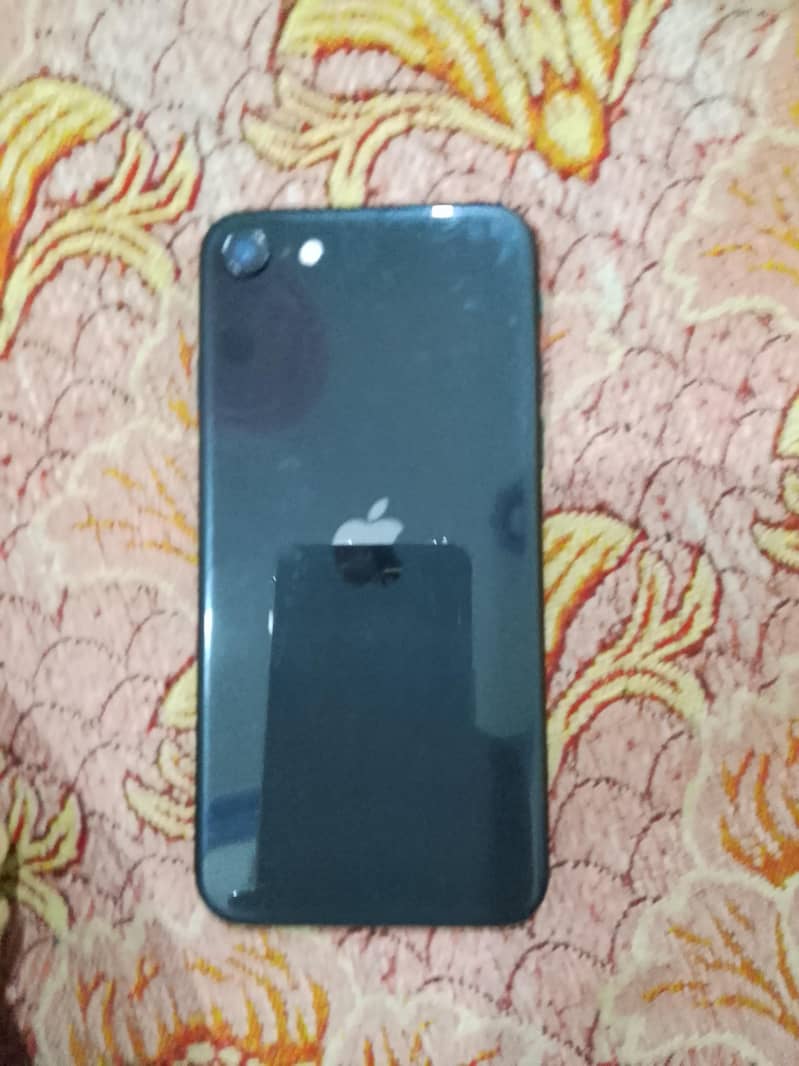 Apple iPhone SE 3