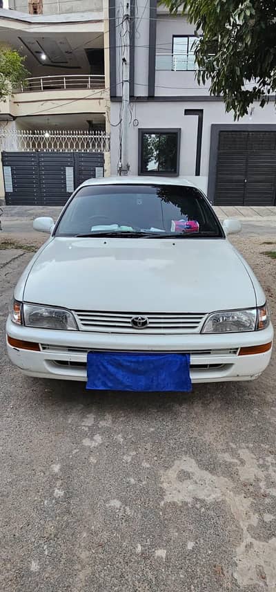 Toyota Corolla XE 2001