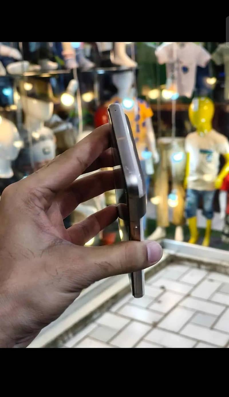 Google Pixel 8 2