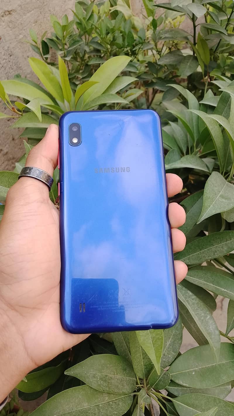 Samsung a10 good canditon double sim argnt sale need money 0