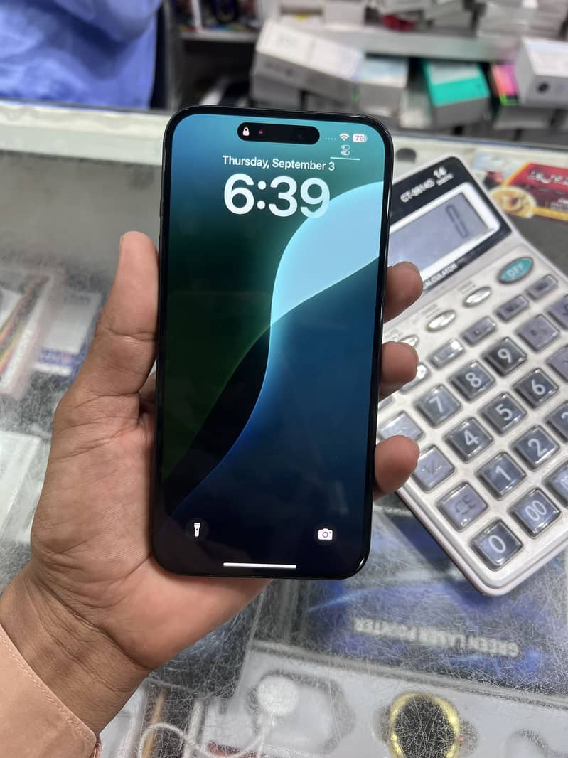 Apple iPhone 16 Plus 3
