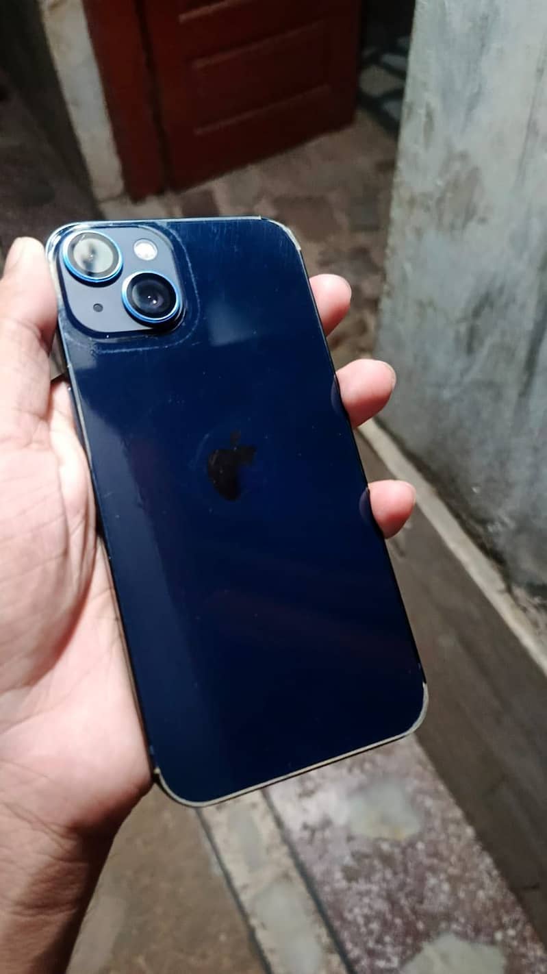 Apple iPhone 13 7