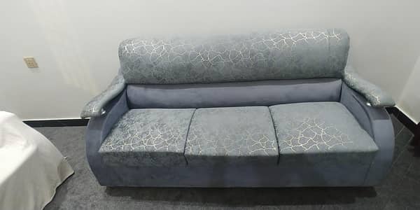 7 Seater Sofa Set for Sale – Good Condition