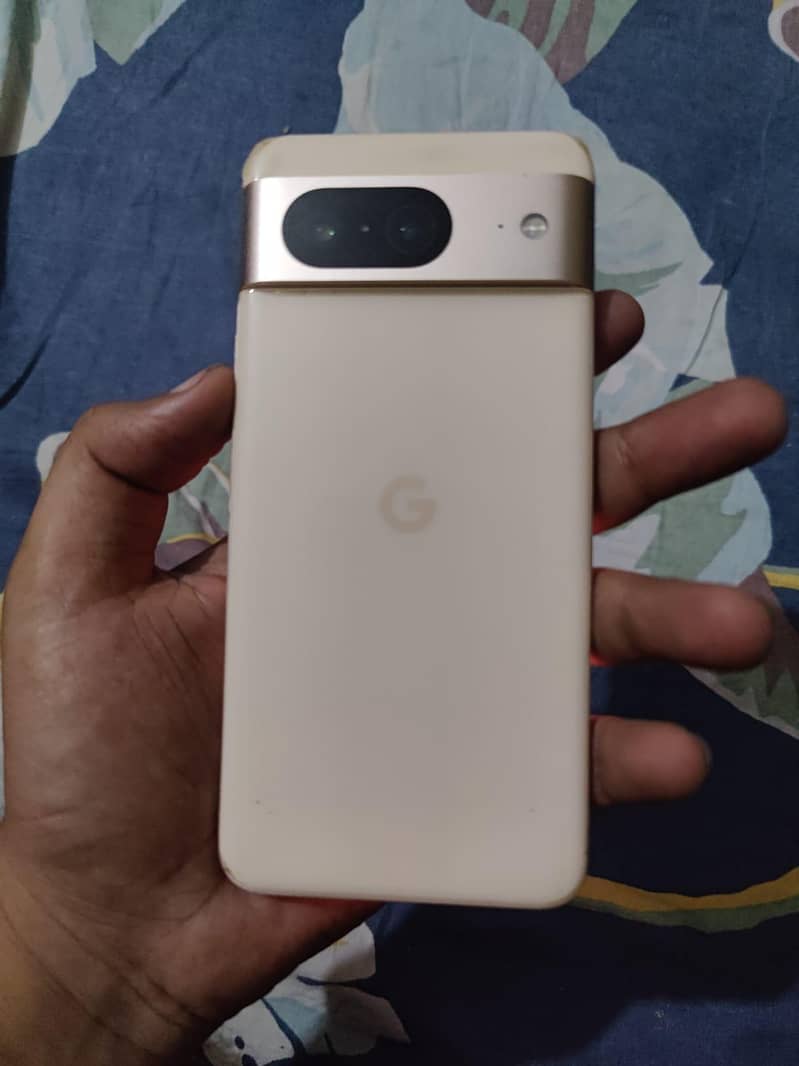 Google Pixel 8 5