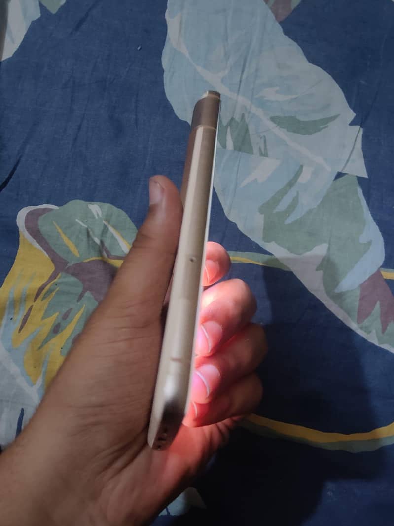Google Pixel 8 6