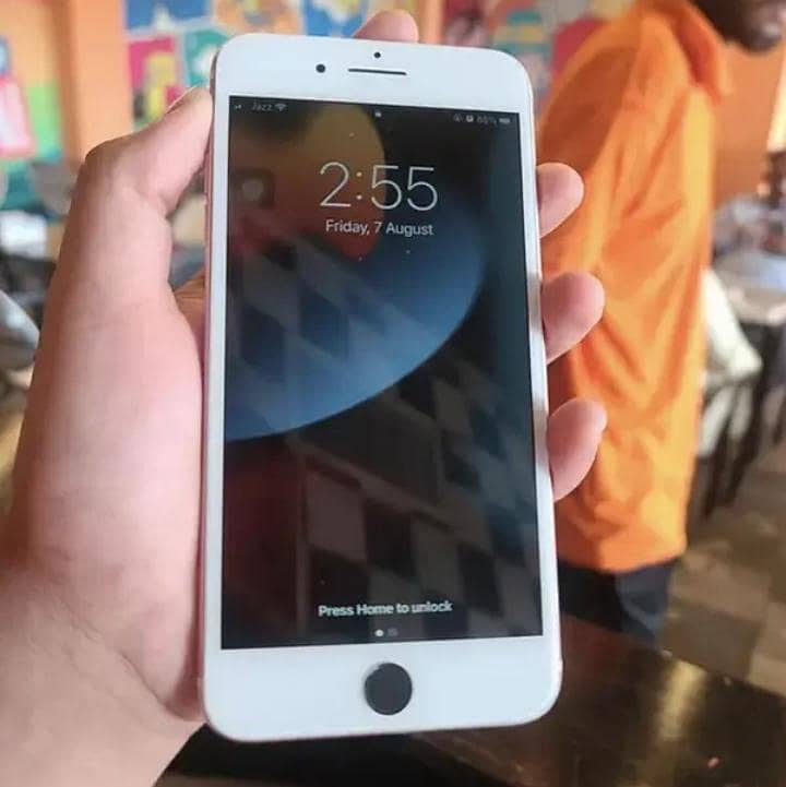 Apple iPhone 7 Plus 1