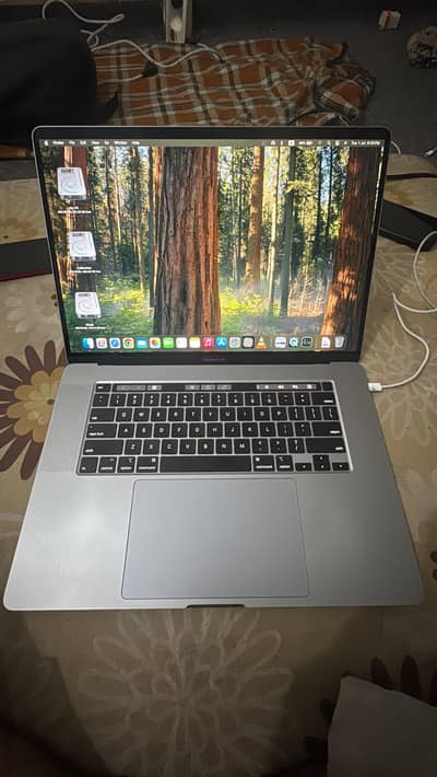 MacBook pro 2019