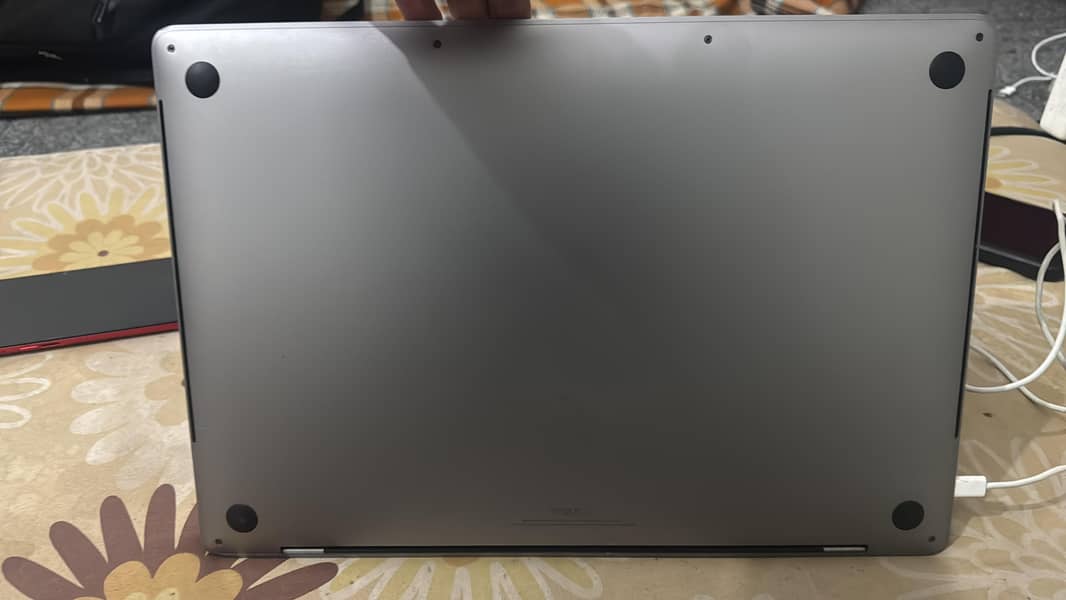 MacBook pro 2019 1