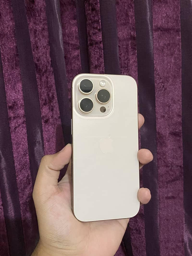 Apple iPhone 16 Pro 2
