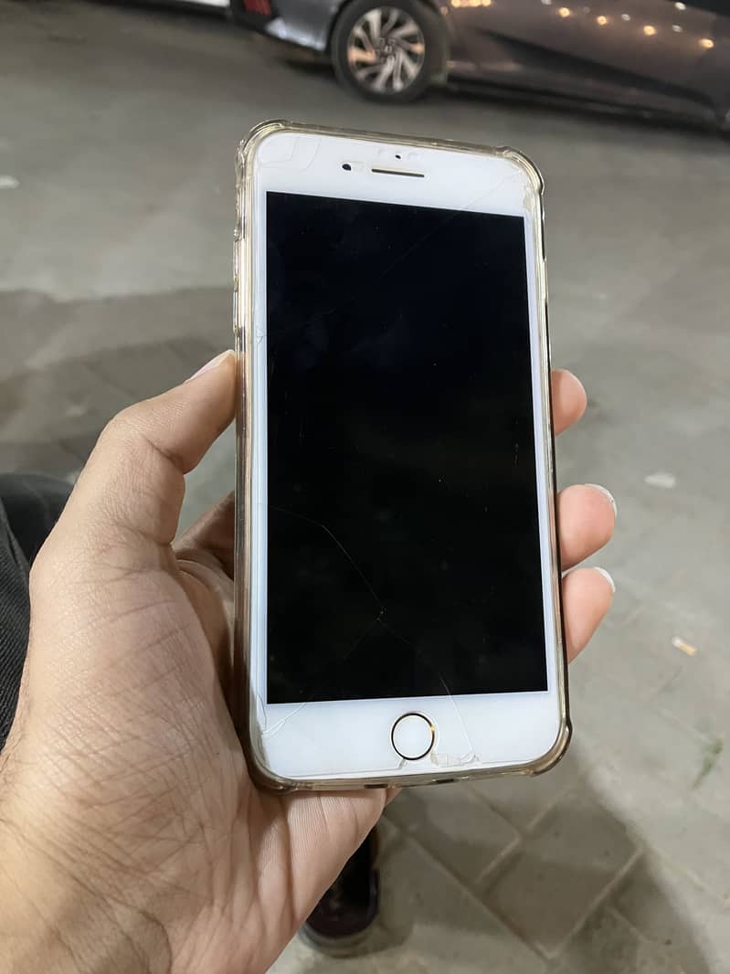 IPHONE 8 PLUS 0