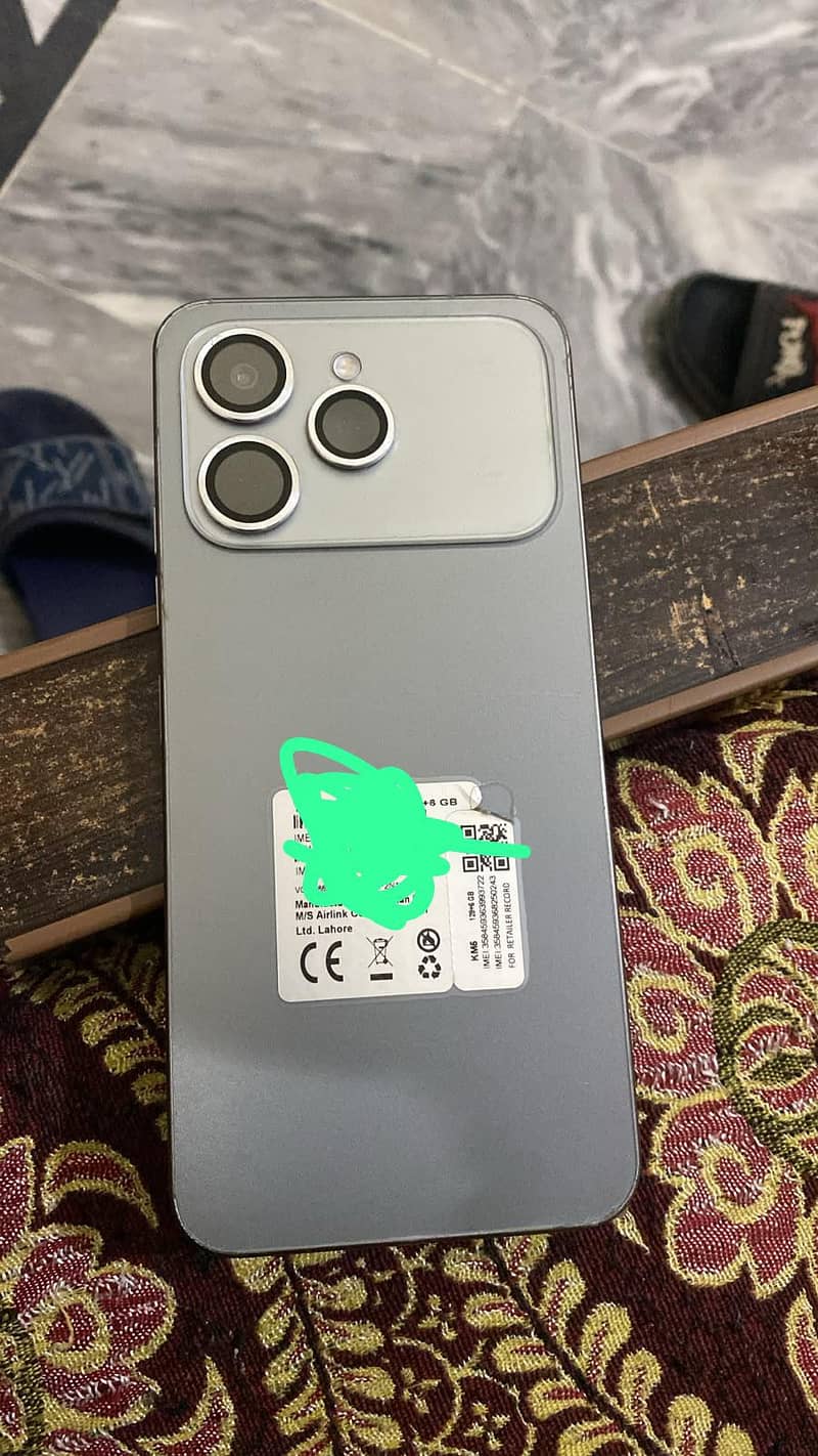 Tecno CAMON 40 1