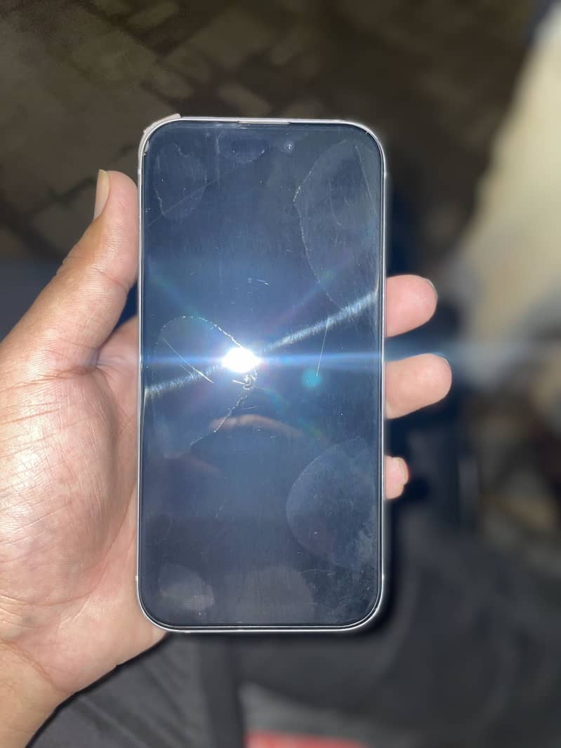 Apple iPhone 15 3