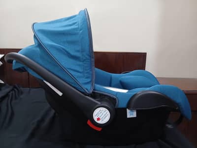 brand new car seat + carry cot