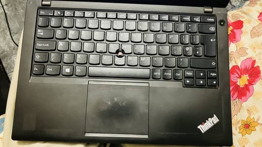 Thinkpad x240 and iphone se 3rd available for sale and exh with laptop