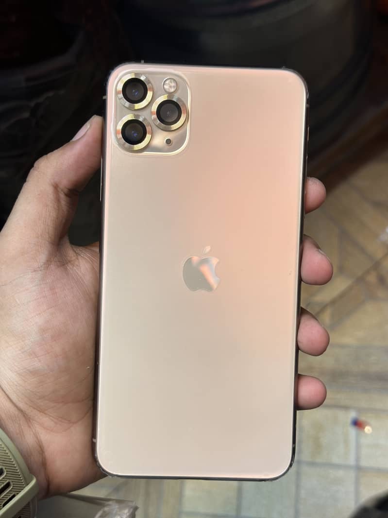 Apple iPhone 11 Pro Max 2