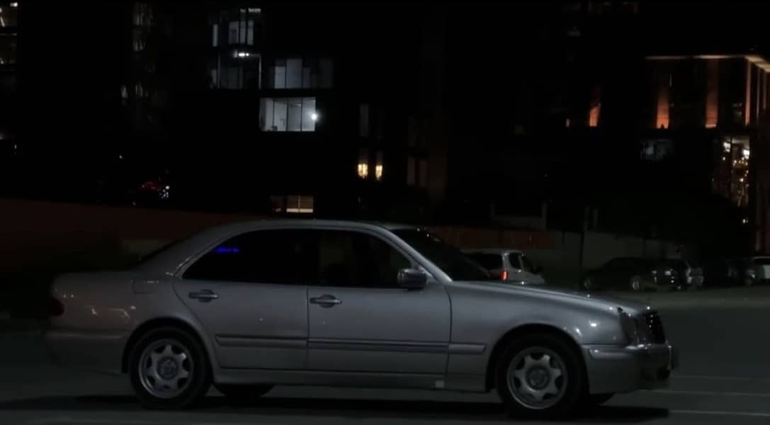 Mercedes E Class 2001 E320 W210 4