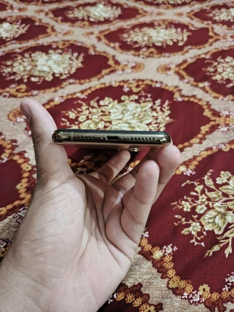 Apple iPhone 11 Pro Max 3