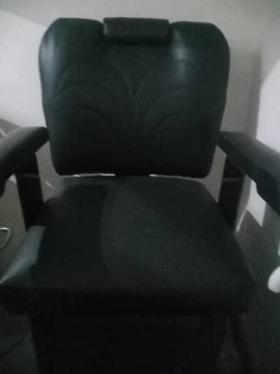 Chair for sale in peshawar road rawalpindi contact number 03335161709