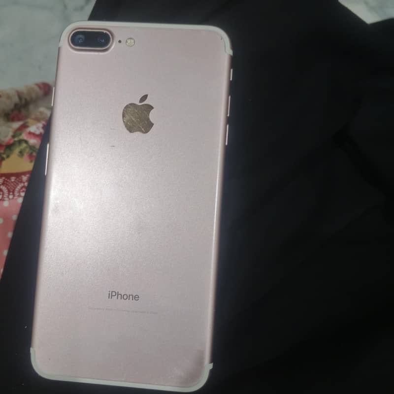 Apple iPhone 7 Plus 2