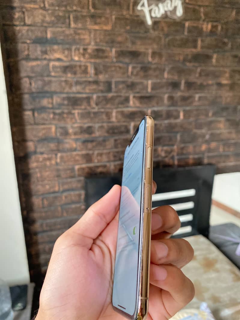 Apple iPhone XS 2